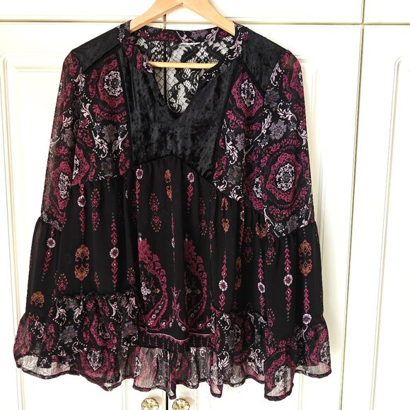 Tops - Burgundy/Black/White Women's Top, Size Large, New